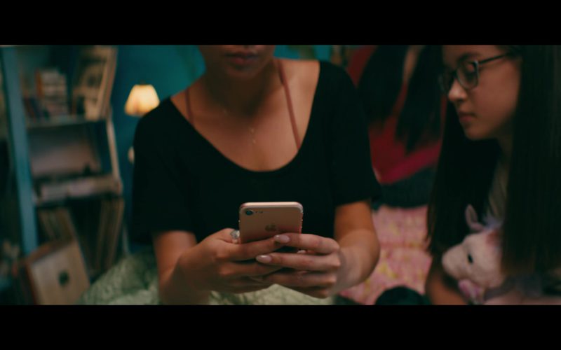 Apple iPhone Used by Janel Parrish in Sierra Burgess Is a Loser (1)