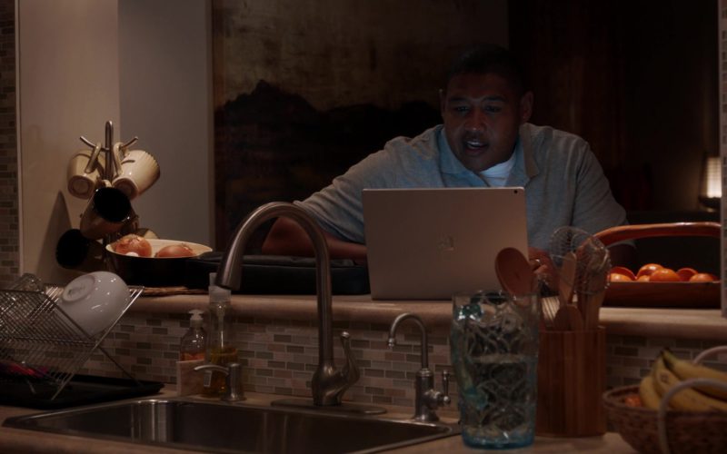 Microsoft Surface Laptop Used by Omar Benson Miller in Ballers (1)