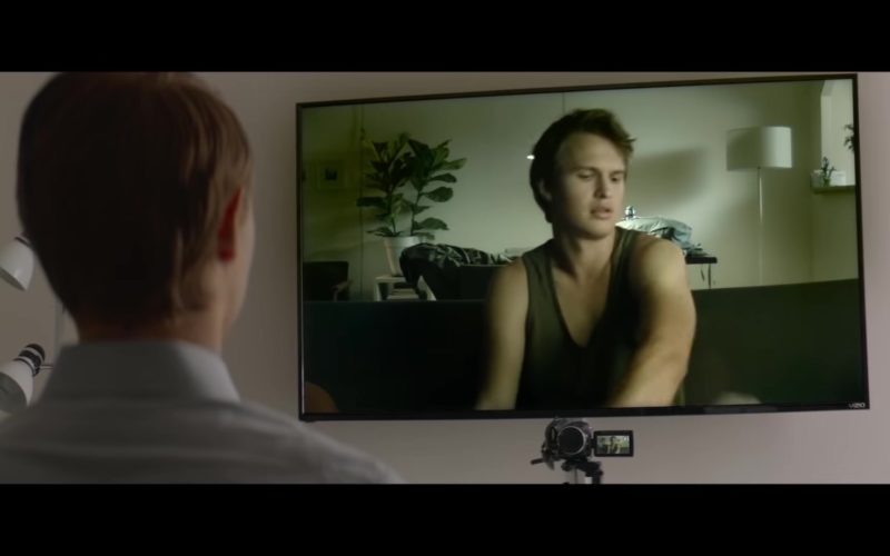 Vizio TV Used by Ansel Elgort in Jonathan (1)