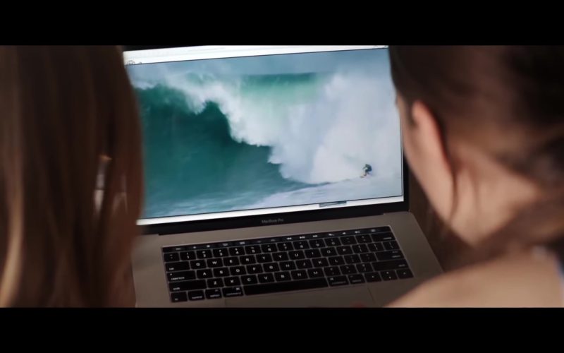 Apple MacBook Pro Laptop in Gloria Bell