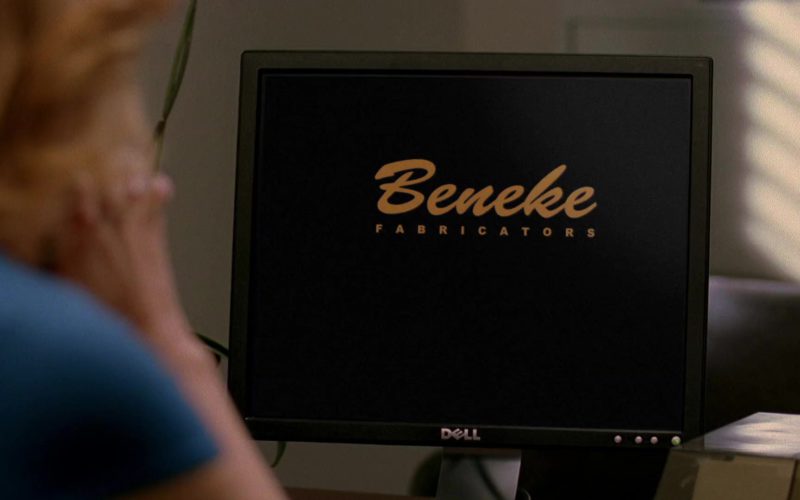 Dell Monitor Used by Anna Gunn (Skyler White) in Breaking Bad Season 2 Episode 11 (2)