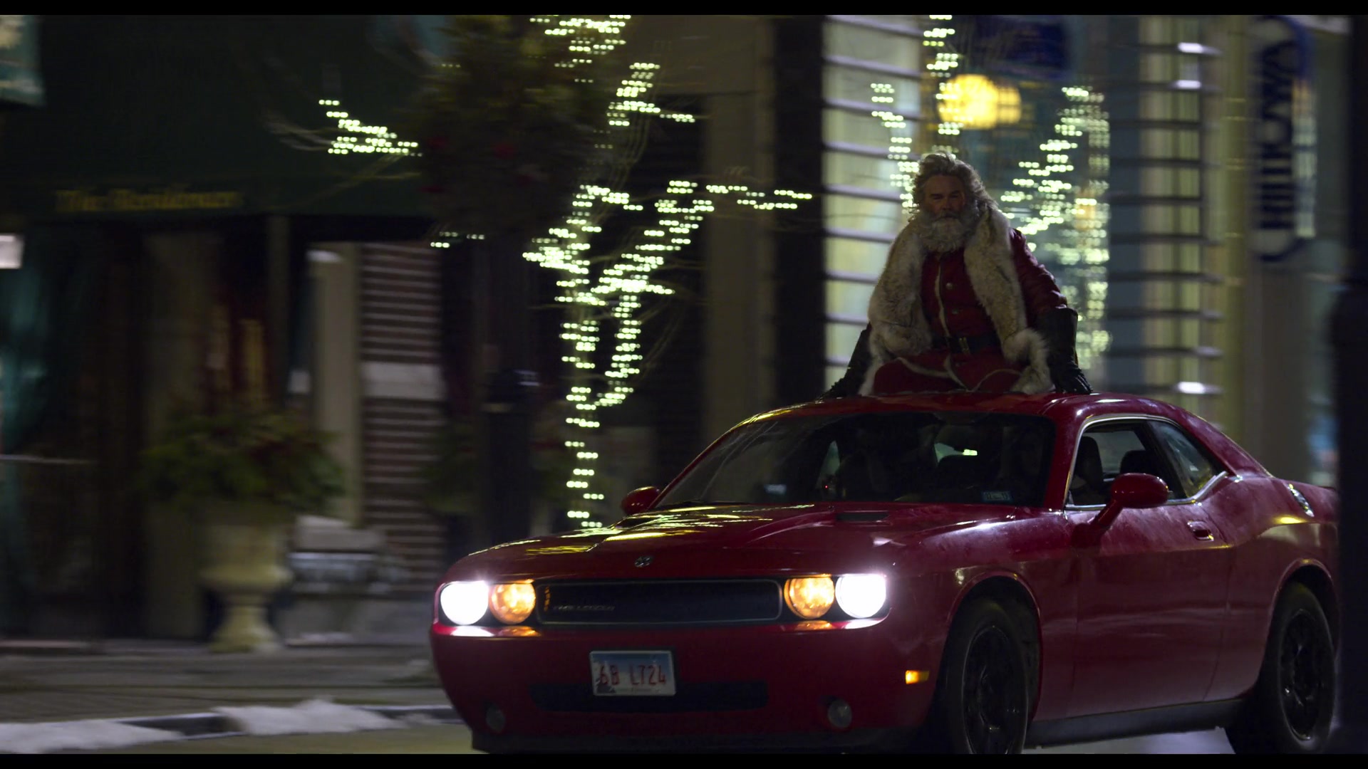 Dodge Challenger Car in The Christmas Chronicles (2018) Movie1920 x 1080