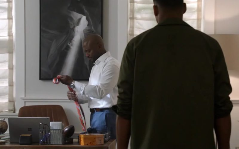 Microsoft Surface Used by Taye Diggs in All American Season 1 Episode 4