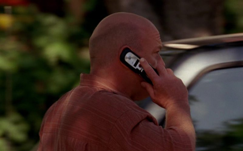 Motorola Cell Phone Used by Dean Norris (Hank Schrader) in Breaking Bad Season 2 Episode 2