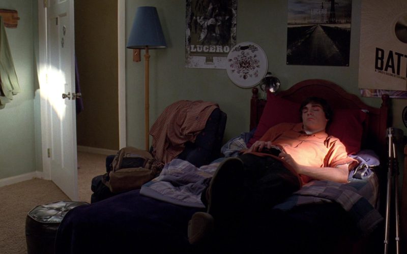 PlayStation Portable Held by RJ Mitte (Walter White Jr.) in Breaking Bad Season 3 Episode 2 (1)