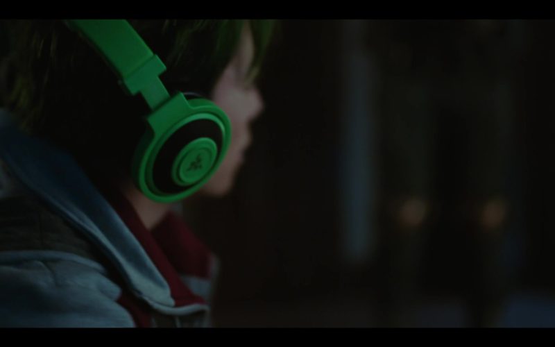 Razer Kraken Pro Gaming Headset Used by Ryan Potter (Beast Boy) in Titans (5)