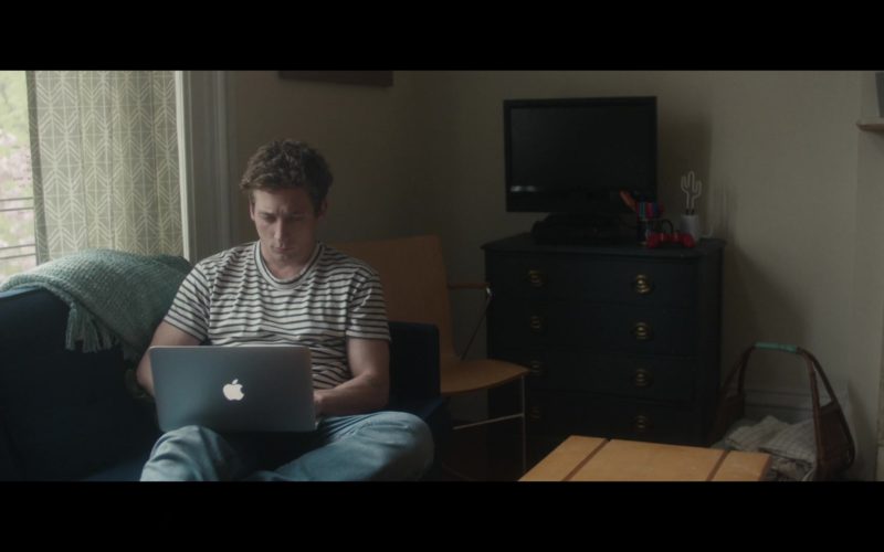 Apple MacBook Laptop Used by Jeremy Allen White in After Everything (3)