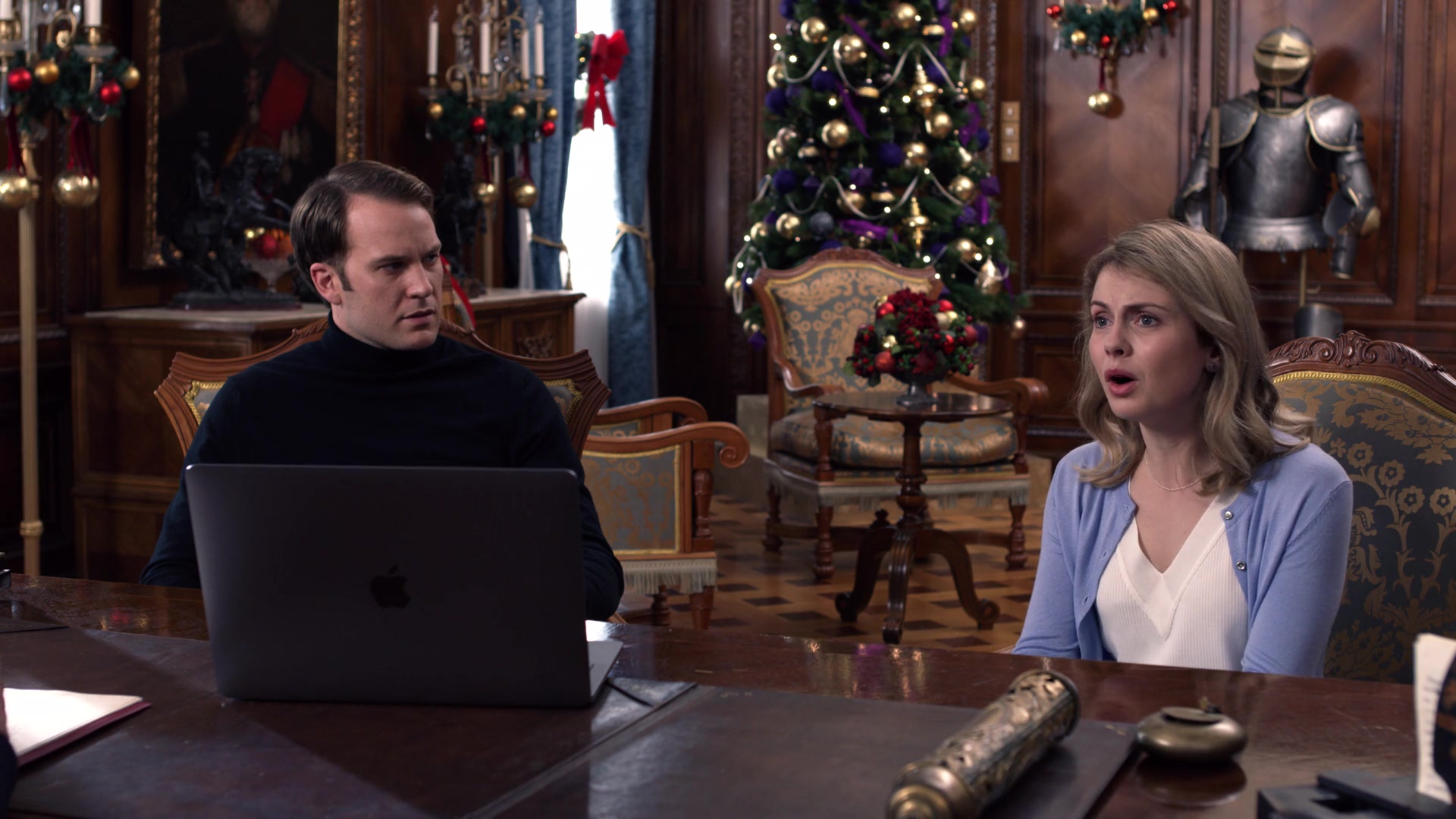 Apple MacBook Pro Used by Ben Lamb and Rose McIver in A Christmas Prince: The Royal Wedding (2018)