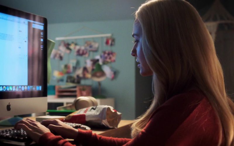 Apple iMac Computer Used by Madison Iseman in Goosebumps 2 (7)