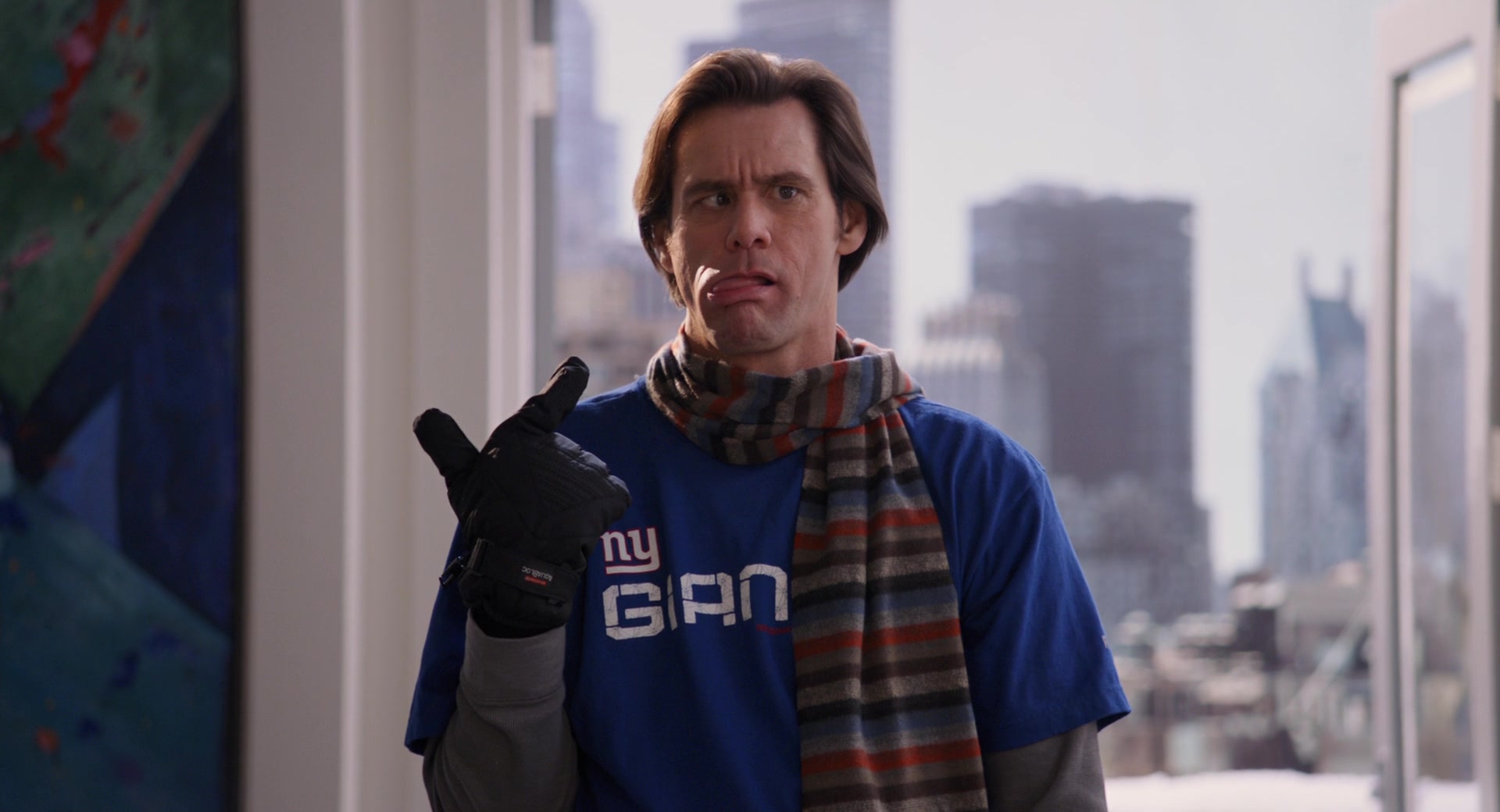 NY Giants T-Shirt Worn By Jim Carrey In Mr. Popper’s Penguins (2011)