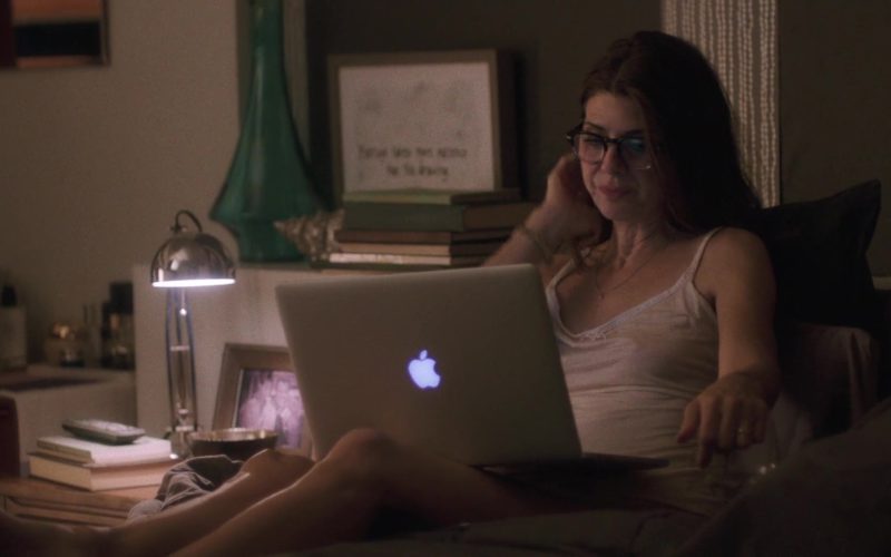 Apple MacBook Pro 15-Inch Laptop Used by Marisa Tomei in Dark Was the Night (2018)