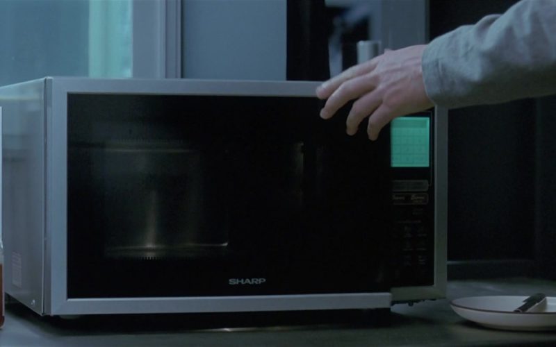 Sharp Microwave in About a Boy