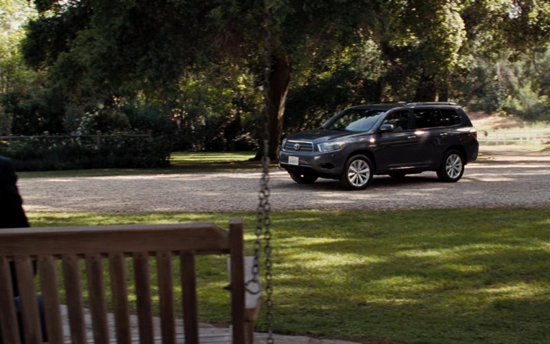 Toyota Highlander Hybrid Driven by Meryl Streep in It’s Complicated (4)