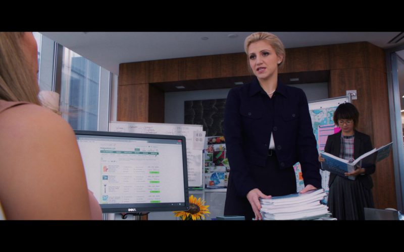 Dell Computer Monitor Used by Jennifer Lopez in Second Act