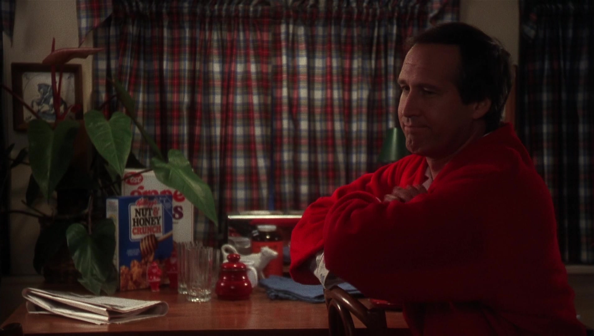 Kellogg S Nut And Honey Crunch Cereal In National Lampoon S Christmas Vacation 19