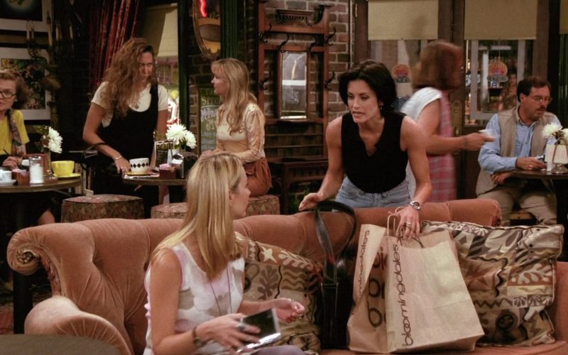 Bloomingdale's Store Paper Bags Held by Courteney Cox (Monica Geller) in Friends Season 2 Episode 1 (3)