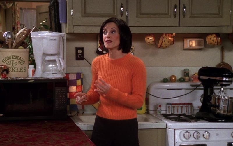 Cuisinart Coffee Maker in Friends Season 4 Episode 16 (4)