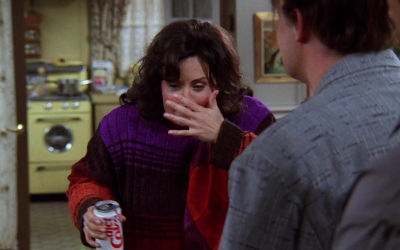 Diet Coke Can Held by Courteney Cox (Monica Geller) in Friends Season 5 Episode 8 (1)