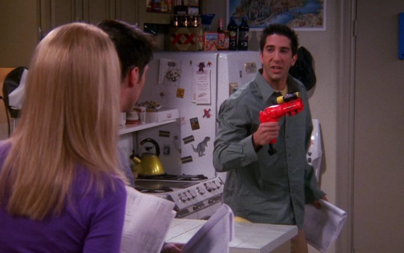 Dos Equis XX Special Lager Beer in Friends Season 6 Episode 20