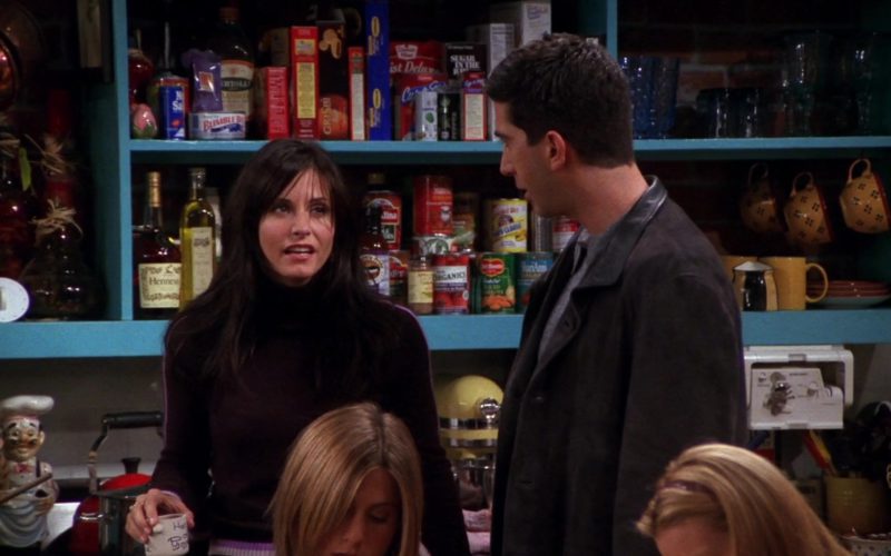 Hennessy Cognac Bottle in Friends Season 7 Episode 8 (1)