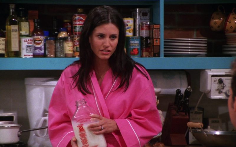 Hennessy Cognac, Clabber Girl, Contadina Tomatoes and ShariAnn's Organic in Friends Season 7 Episode 12 “The One Where They’re Up All Night” (2001)
