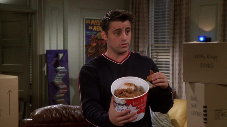 KFC Bucket Held By Matt LeBlanc (Joey Tribbiani) In Friends Season 5 ...