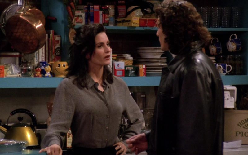 McCormick Schilling Spice in Friends Season 1 Episode 12 “The One with the Dozen Lasagnas”