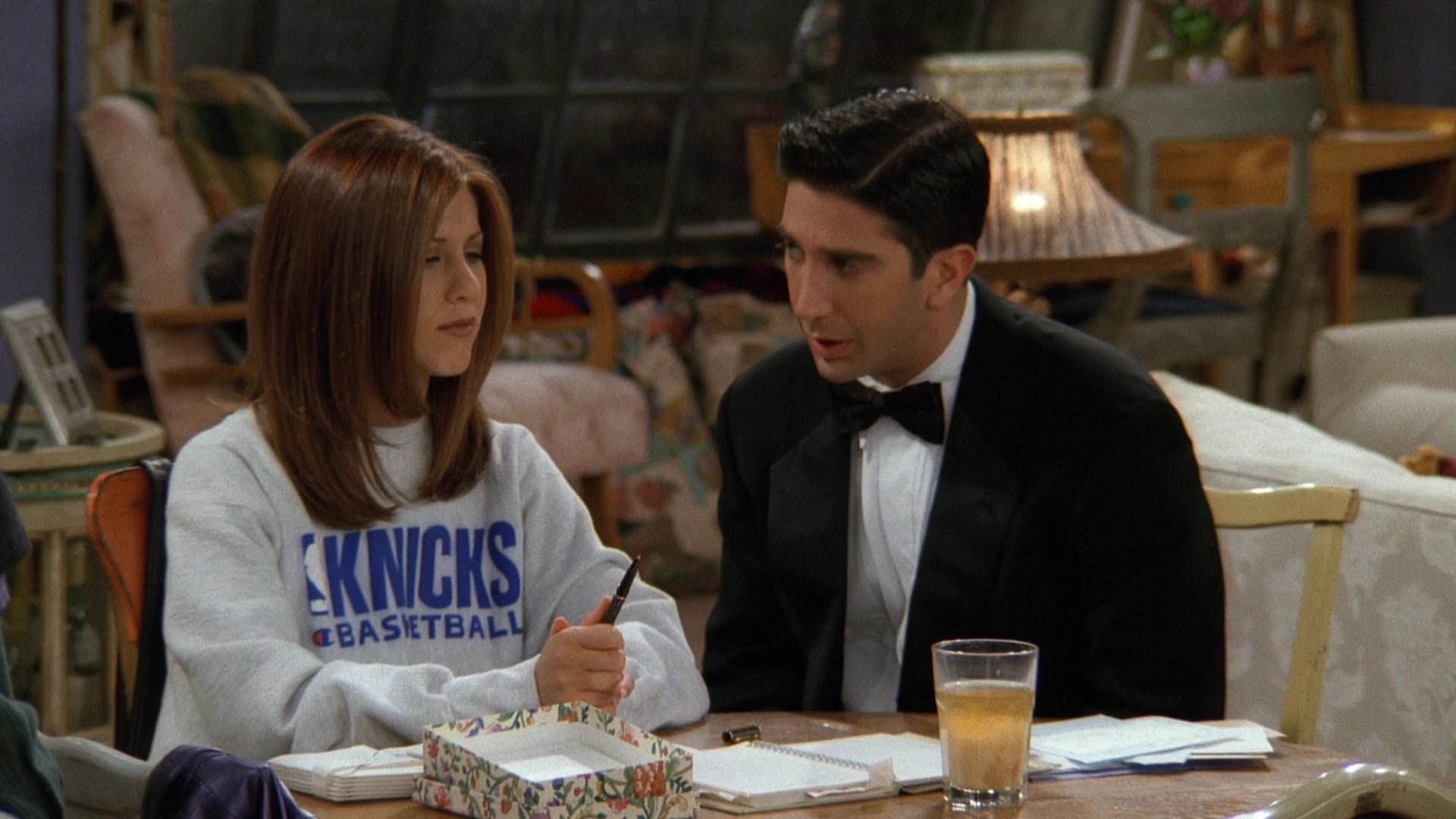 Champion New York Knicks Sweater in Grey worn by Rachel Green (Jennifer  Aniston) in Friends (S03E02)