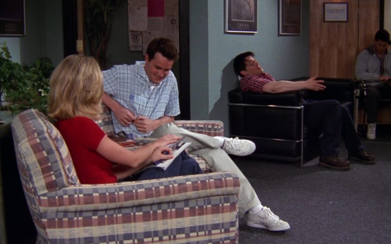 Nike Shoes Worn by Matthew Perry (Chandler Bing) in Friends Season 4 Episode 21 (1)