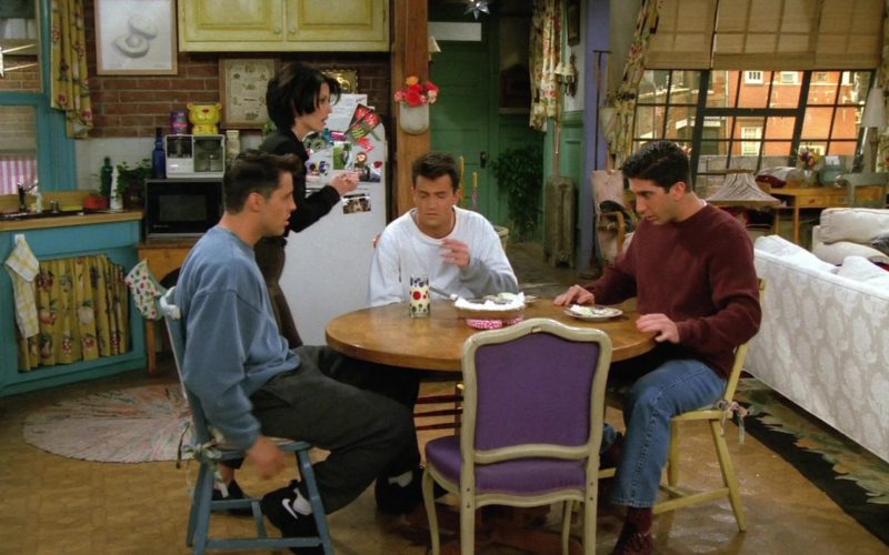 Nike Sneakers (Black) Worn by Matt LeBlanc (Joey Tribbiani) in Friends Season 2 Episode 6