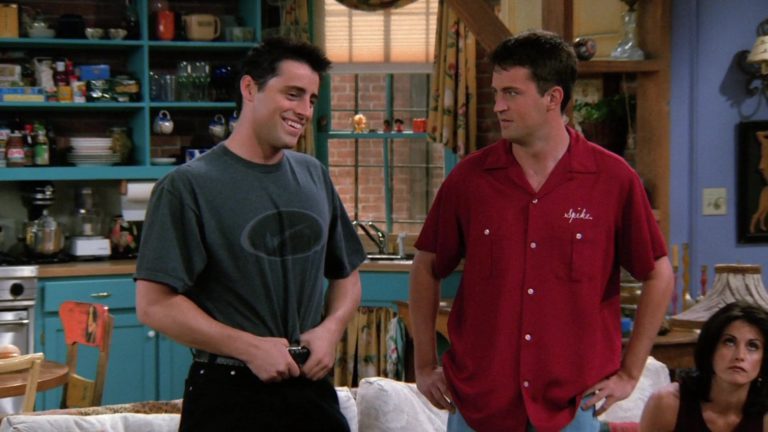 Nike T-Shirt Worn By Matt LeBlanc (Joey Tribbiani) In Friends Season 2 ...