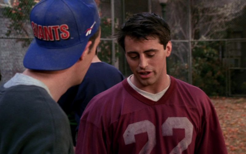 Reebok x New York Giants American Football Team Cap Worn by Matthew Perry (Chandler Bing) in Friends Season 3 Episode 9 (7)