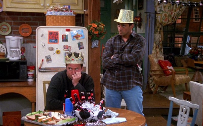 Budweiser Beer Drunk by Matt LeBlanc (Joey Tribbiani) & Matthew Perry (Chandler Bing) in Friends Season 8 Episode 8 (1)