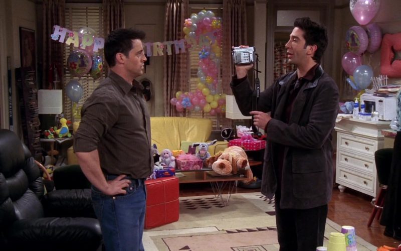 Canon Camcorder Used by David Schwimmer (Ross Geller) in Friends Season 10 Episode 4 (2)
