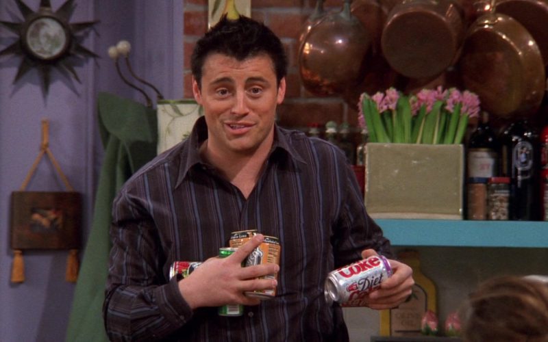 Diet Coke Held by Matt LeBlanc (Joey Tribbiani) in Friends Season 9 (1)