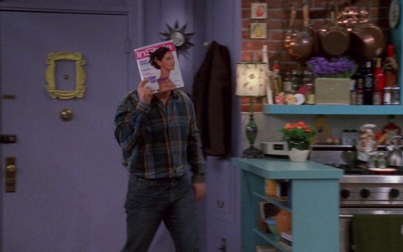 InStyle Magazine Held by Matt LeBlanc (Joey Tribbiani) in Friends Season 9 Episode 13 (2)