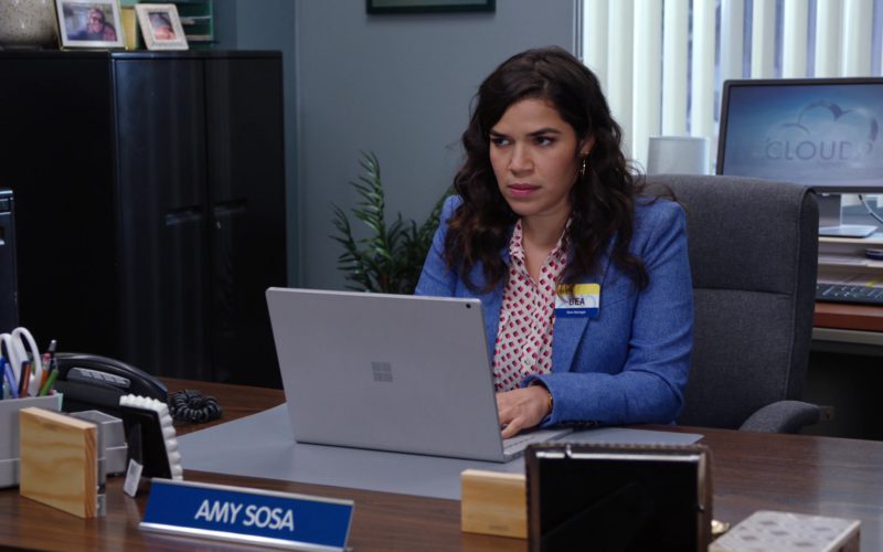 Microsoft Surface Notebook Used by America Ferrera (Amy) in Superstore (3)