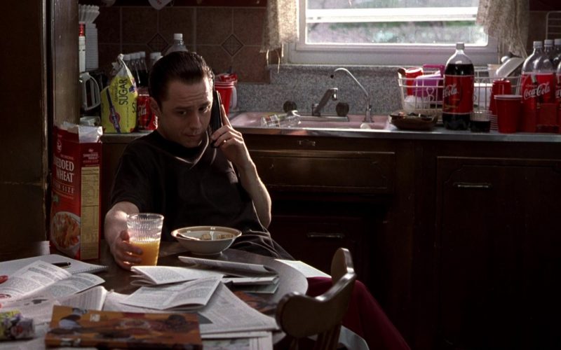 Post Shredded Wheat Cereal Eaten by Giovanni Ribisi and Coca-Cola in Boiler Room (7)
