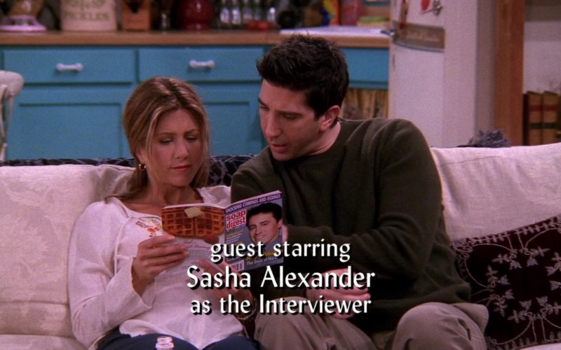 Soap Opera Digest Magazine Held by Jennifer Aniston (Rachel Green) in Friends (1)