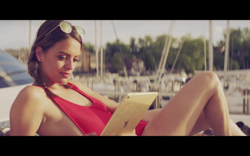 Apple iPad Tablet Used by Gage Golightly in The Last Summer (1)
