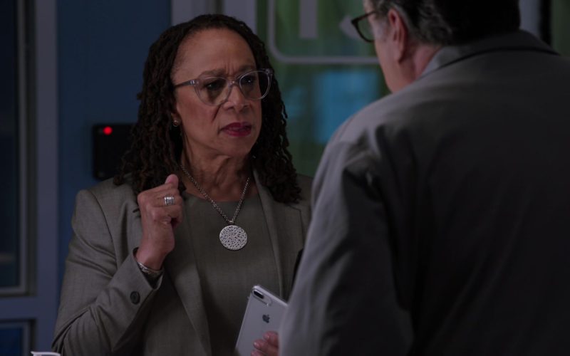 Apple iPhone Used by Sharon Epatha Merkerson in Chicago Med