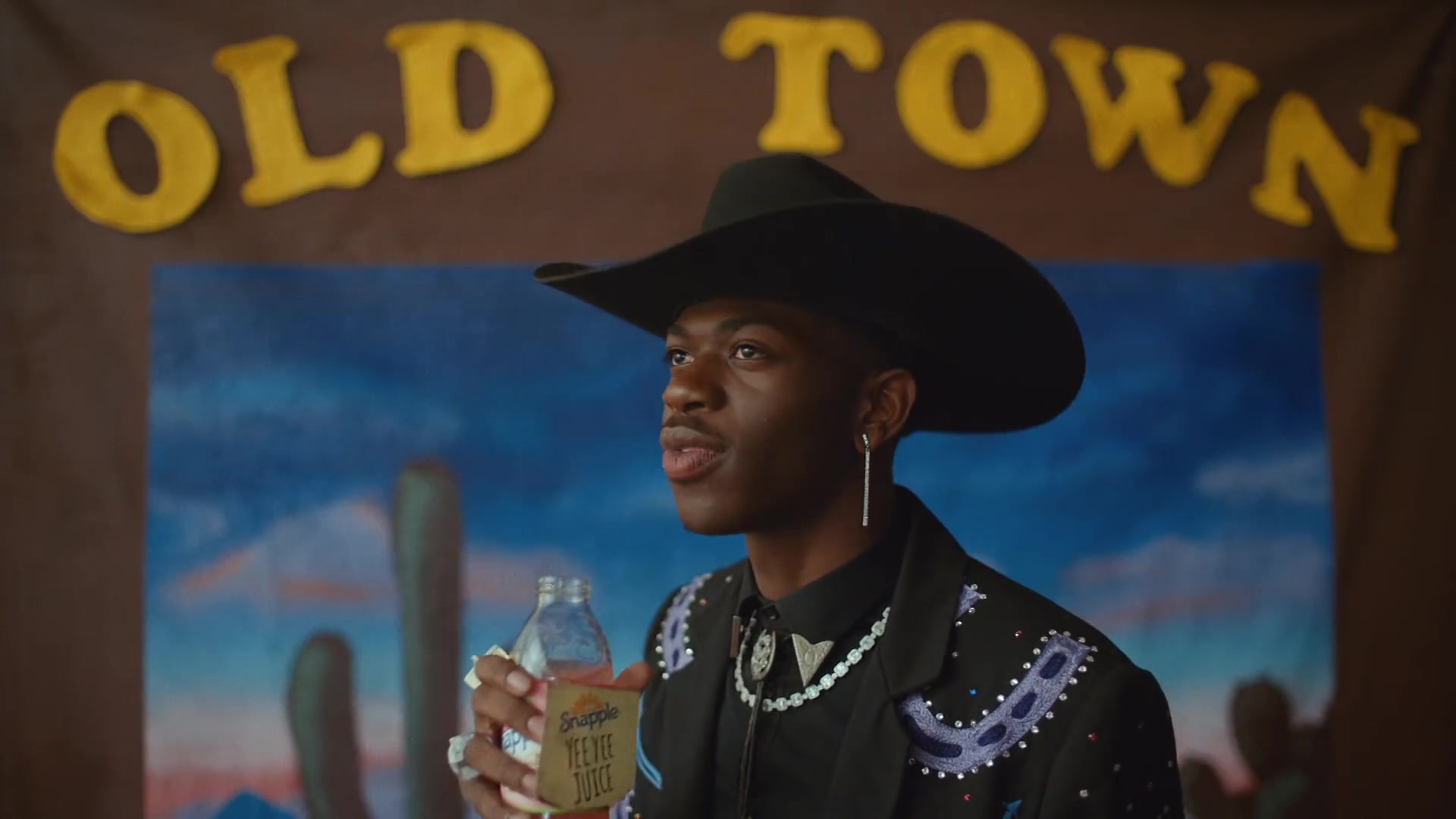 Billy cyrus old town. Lil nas x old Town Road. Lil nas x ковбой. Lil nas x’s old Town Road.