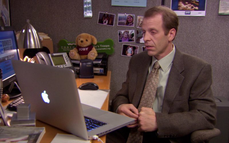 Apple MacBook Pro Laptop Used by Paul Lieberstein (Toby Flenderson) in The Office (1)