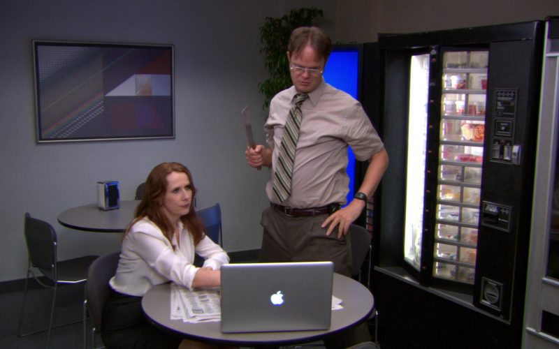 Apple MacBook Pro Laptop Used by Rainn Wilson (Dwight Schrute) & Catherine Tate (Nellie Bertram) in The Office (1)