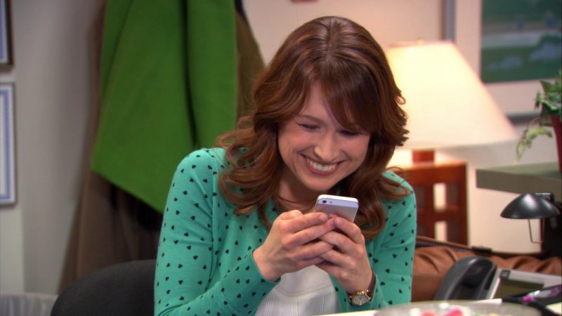 Apple iPhone Smartphone Used by Ellie Kemper (Erin Hannon ...