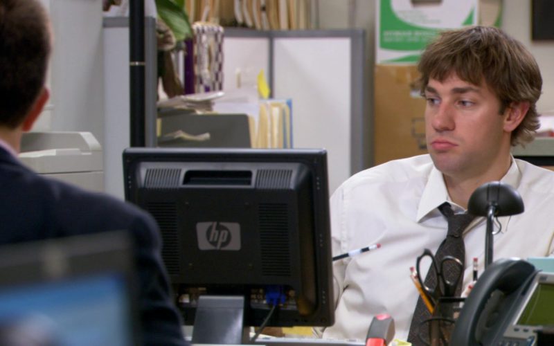 HP Computer Monitor Used by John Krasinski (Jim Halpert) in The Office – Season 3, Episode 15 (3)