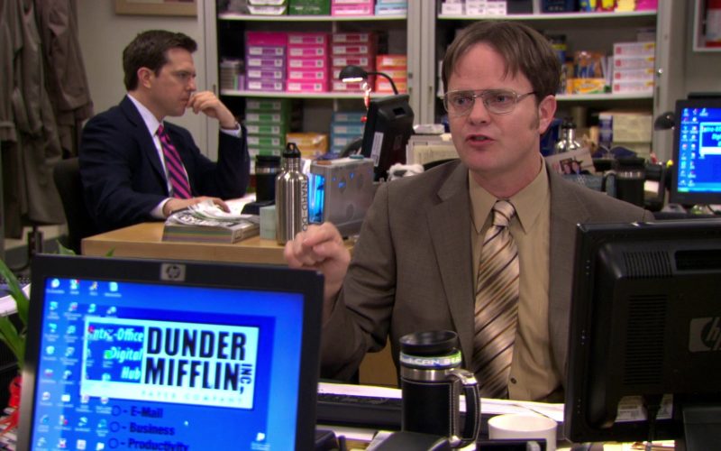 HP Computer Monitor Used by Rainn Wilson (Dwight Schrute) in The Office – Season 6, Episode 24