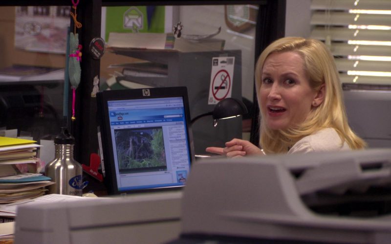 HP Monitor Used by Angela Kinsey (Angela Martin) in The Office – Season 6