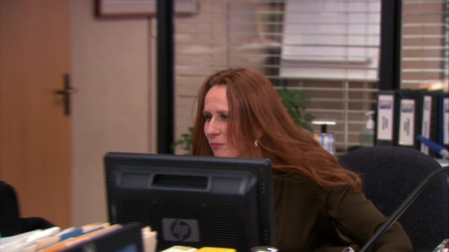 HP Monitor Used By Catherine Tate (Nellie Bertram) In The Office Season 9, Episode 18, "Promos
