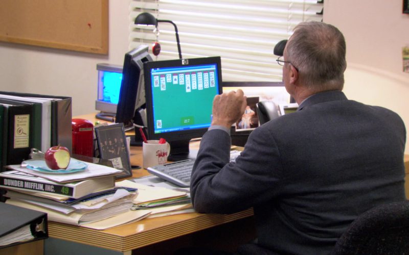 HP Monitor Used by Creed Bratton in The Office